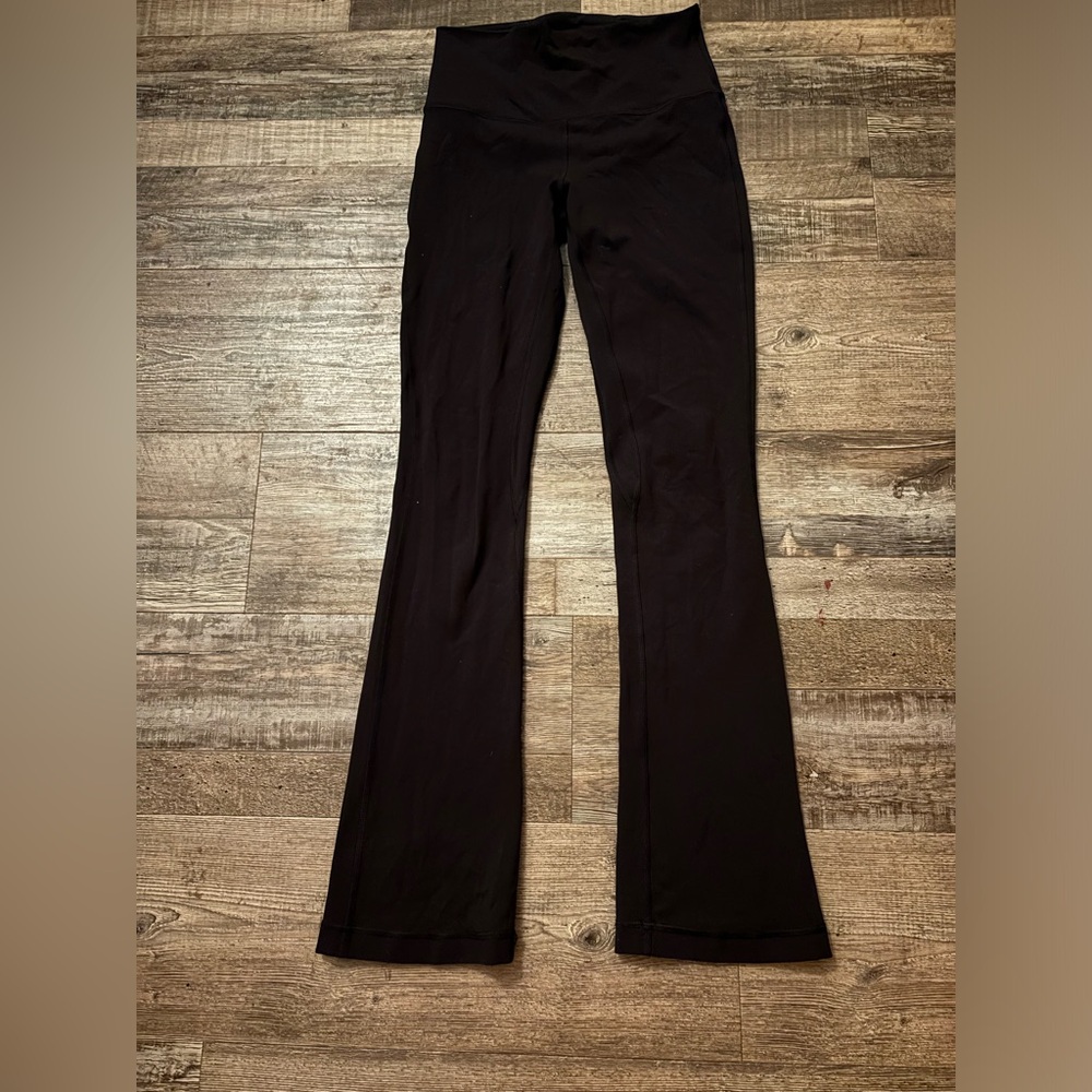 Lululemon size 4 align high rise mini flare leggings